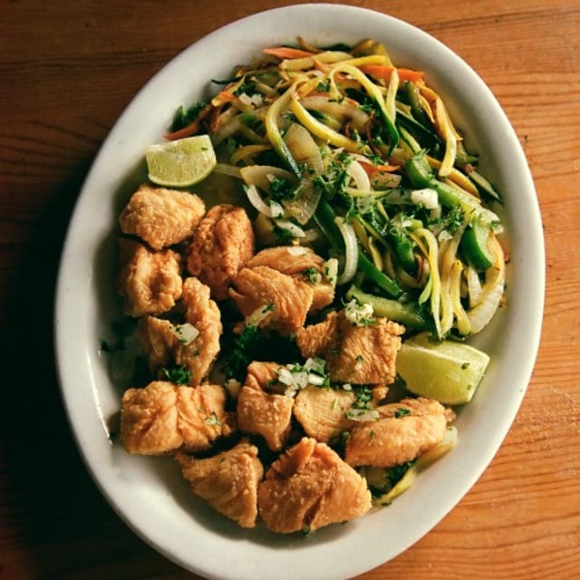 Chicharrones de Pollo.