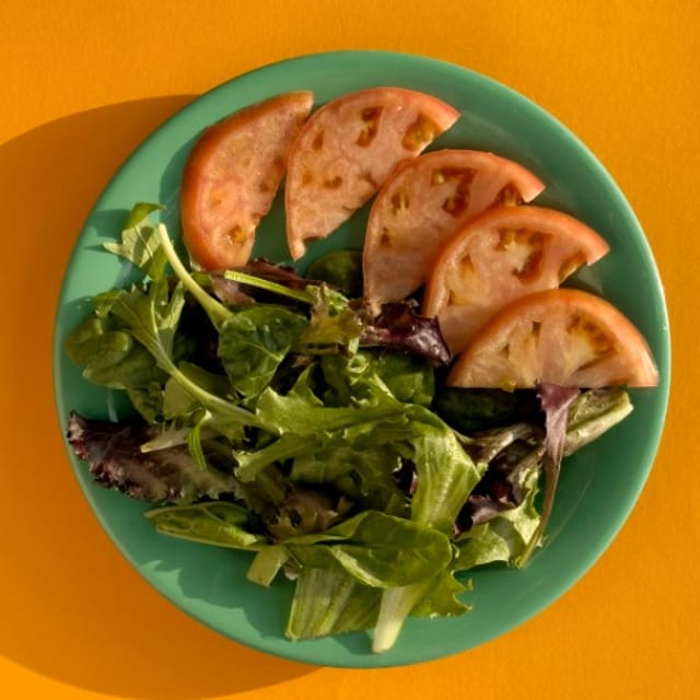 Spring Mix and Tomato.