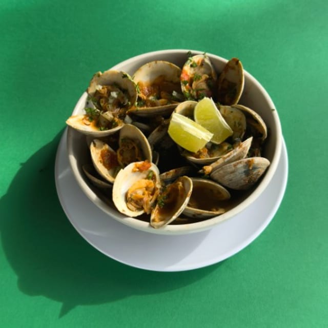 Almejas Al Jerez.