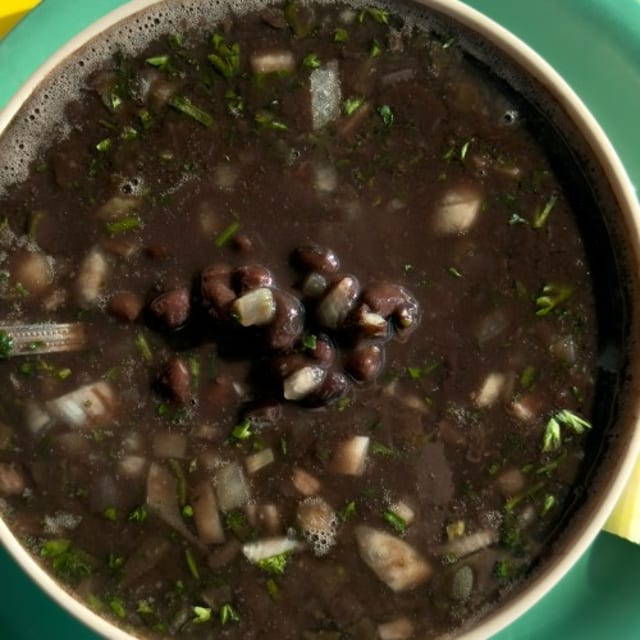 Frijoles Negros.